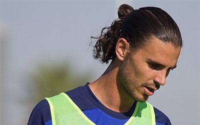 Mario, Barrero y Antonio Quintana, alternativas de Oltra para la zaga