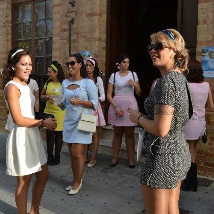 El estreno de 'La niña ya no está de luto' se convierte en un homenaje a Manuel Summers y Alfredo Landa