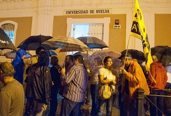 Gran manifestación contra los fosfoyesos: a la segunda se espera la vencida