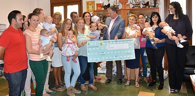 Más de 6.000 euros para los bebés de Palos