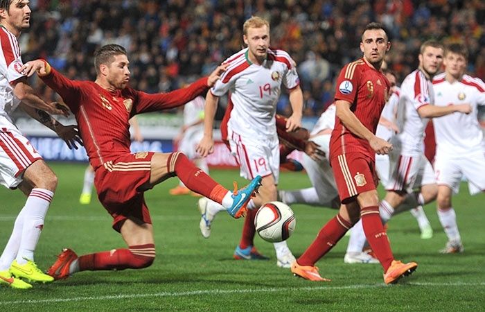 'La Roja' baila a Bielorrusia al son de Isco y Cazorla (3-0)