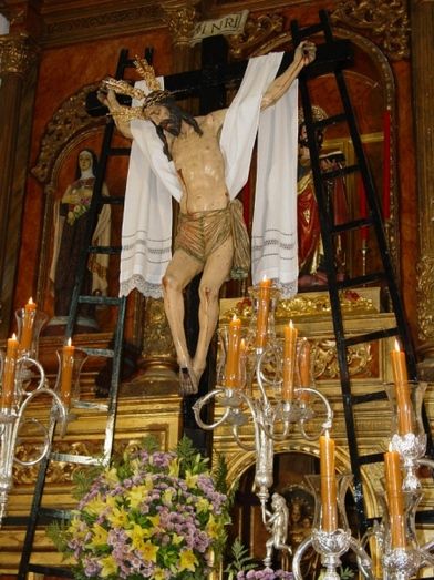 La Hermandad del Santo Entierro de Paterna del Campo celebra un triduo en honor de su titular yacente