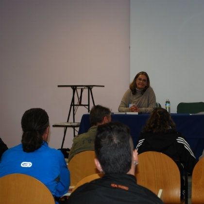 La escritora Mercedes Pinto en el Centro Penitenciario de Huelva