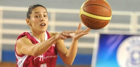 Stanacev, convocada por primera vez con la selección absoluta de Serbia