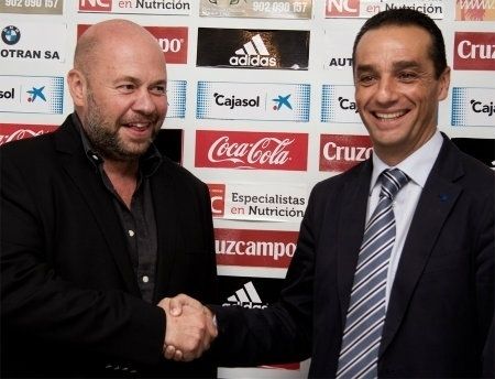 Comas culpa a Oltra de la mala racha, le gustaría despedirlo pero le invita a marcharse