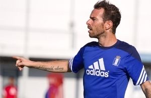 Vega: 'Joselu pasa un momento delicado económicamente y familiar y tenemos que apoyarlo en su decisión'