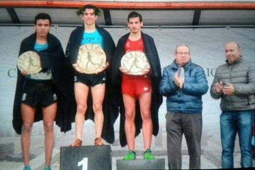 Coronas de laurel para José Manuel Cortés y María López en Itálica