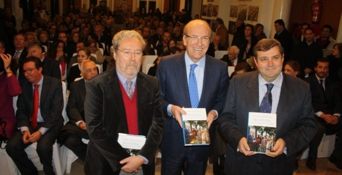 El alcalde presenta 'Huelva, un sueño de futuro' en la Casa Colón