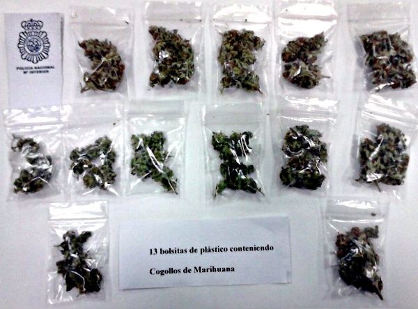 Detenido un joven con 13 bolsas de marihuana junto a un centro educativo del Molino de la Vega