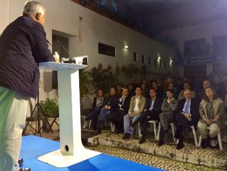 Arenas pide en Ayamonte “el inicio del cambio” en Andalucía