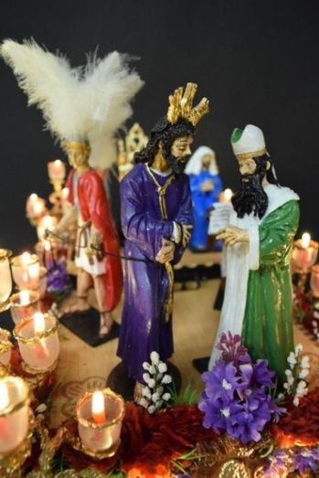 Los pasos más singulares de la Semana Santa llegan a Hinojos en miniatura
