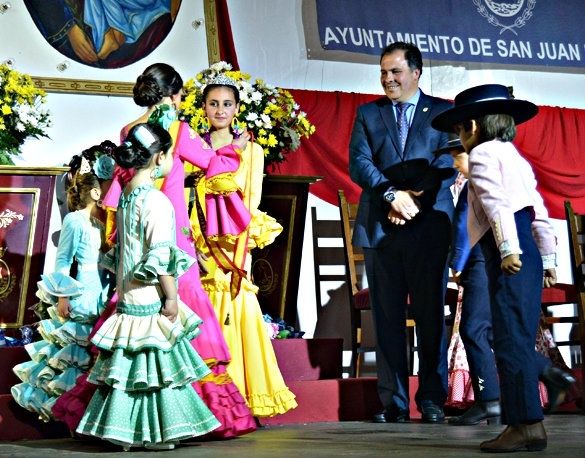 San Juan da el pistoletazo de salida a sus fiestas falleras