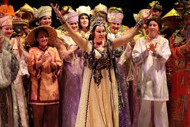 La magia de Puccini llegó al Foro de La Rábida con 'Turandot'