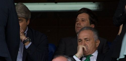 José Domínguez presenció el Recre-Betis en el palco