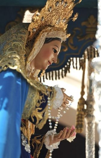 Ángeles en un océano de sol