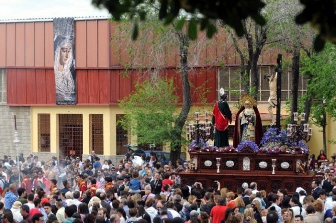 Lunes Santo: Cuatro barrios, cuatro esencias