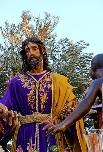 Devoción y paso firme desde el Carmen