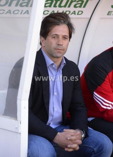 José Domínguez: 'La plantilla es desequilibrada, pero tiene calidad y compromiso'