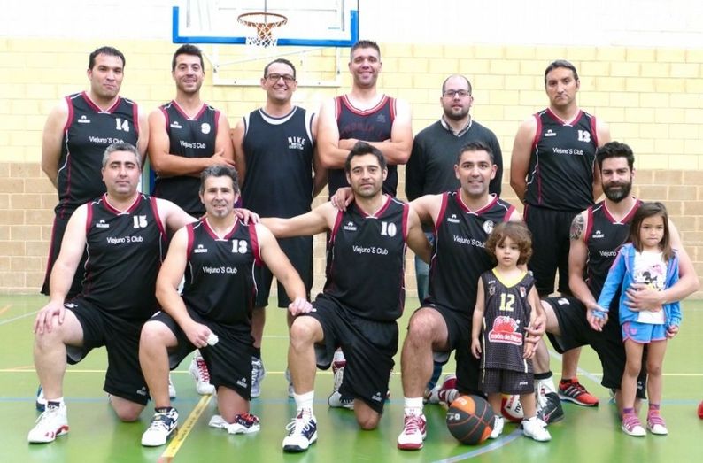 Viejunos Club conquista la II Liga Provincial de Veteranos