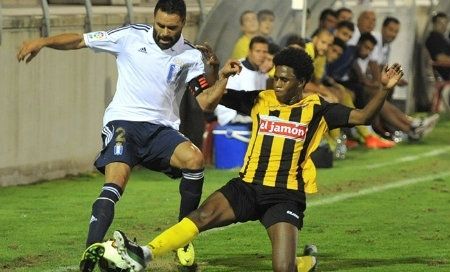 Mustafá tiene pie y medio en el Alcoyano y Son en el Jaén