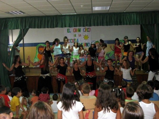 Cerca de 400 alumnos han participado en la Escuela de Verano de Punta Umbría