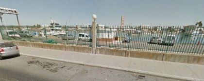 Controlado un escape de combustible en el puerto de Isla Cristina