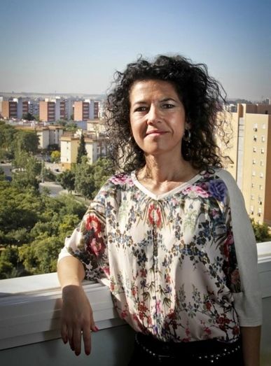 La abogada onubense Maribel Mora podría ser senadora por Podemos tras vencer en las primarias