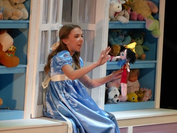 El Liceo de Moguer estrena con gran éxito su primer musical infantil
