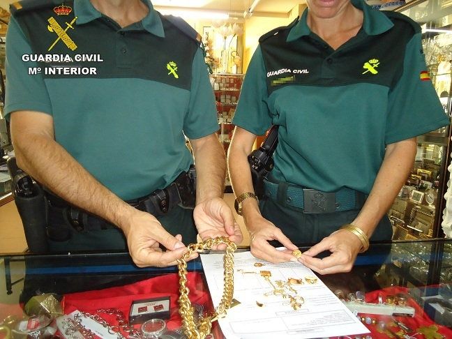 Detienen a tres personas que lograron reunir 140.000 euros en una veintena de robos