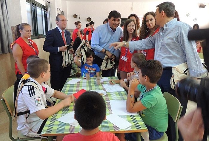 Arranca el campamento de Aguas de Huelva, que ofrecerá atención integral a 50 niños