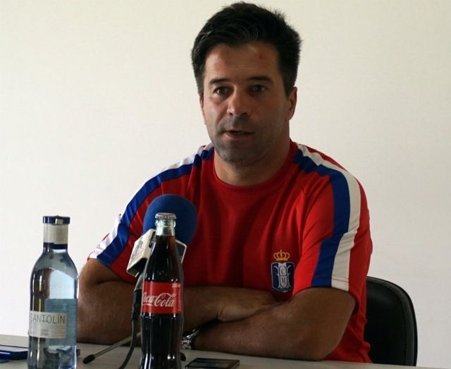 José Domínguez: “Va a haber salidas importantes y creo que entradas importantes”