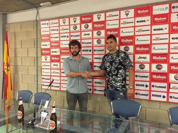 Córcoles recuerda su 'ADN Barça' en Albacete