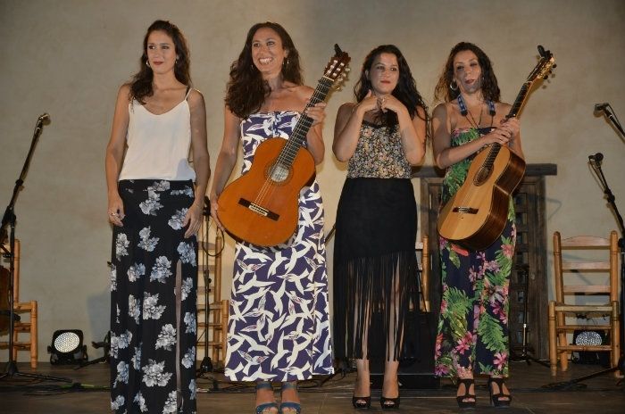 Las migas conquistan la 'Luna Llena' de Ayamonte