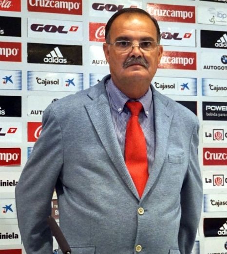 Benjamín Naranjo: “Ha sido una fiesta auténtica conseguir que estemos al día con los jugadores”