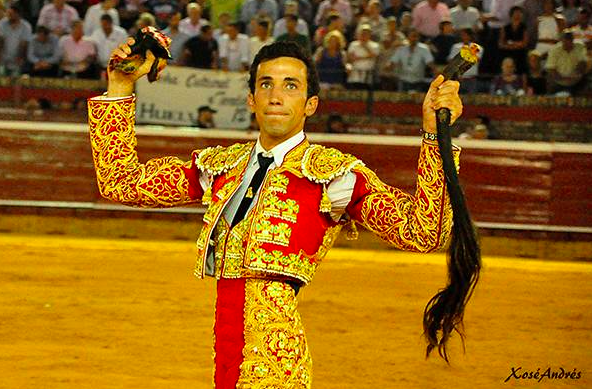 Soberbia faena de David de Miranda como broche