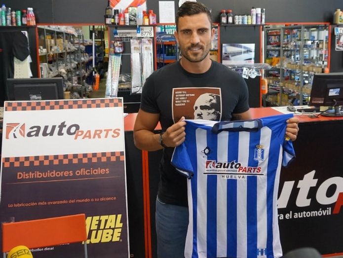 Arthuro dice no ser “el salvador” del Recre pero asume “el desafío de ser el hombre gol”