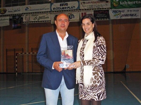 El CB Pedro Alonso Niño recibe el premio ‘Moguereño del Año’