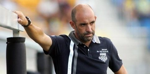 Alberto Monteagudo: 'En estos momentos no me puedo posicionar porque el club tiene un entrenador'