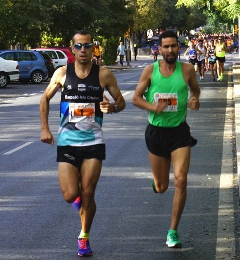 Adrián Andivia y Peña Martín, ganadores absolutos de una multitudinaria Vuelta a Huelva