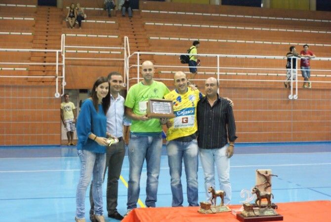 El Pedro Alonso Niño retira el número 5 de Guillermo Sierra