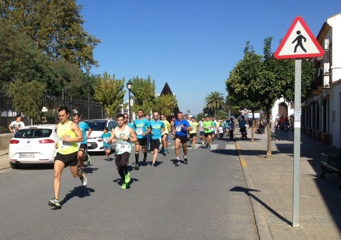 Moguer se pone en marcha para ayudar al joven Carlos Olivares