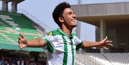 Doblete y liderato para Alberto Quiles y goles de Bouzón y Álvaro Vega