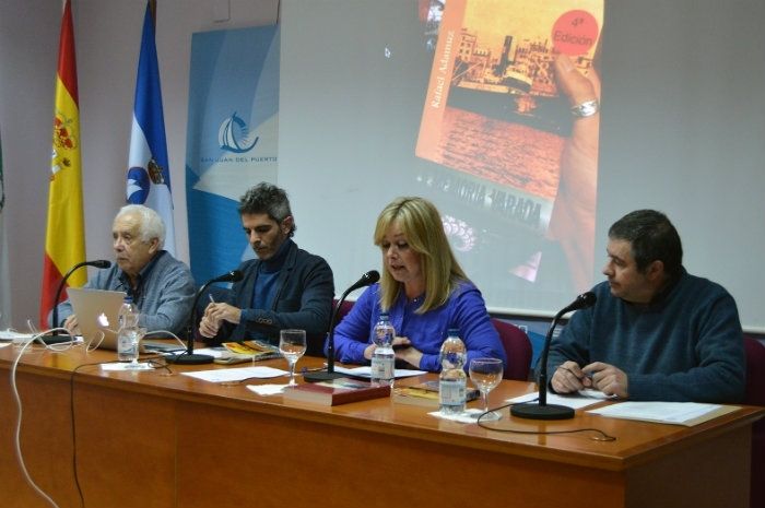 El periodista Rafael Adamuz presenta en San Juan del Puerto su exitosa novela 'La memoria varada'