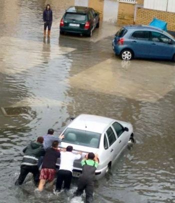 El PP afirma que las inundaciones de Punta Umbría se podrían haber evitado con la limpieza del alcantarillado
