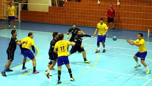 El PAN Moguer aplasta al Almería y ya roza la segunda plaza (34-21) 