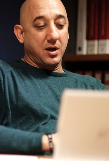 Juan Manuel Quilón: “En Huelva desde 2010 se vienen perdiendo dos empleos públicos al día”