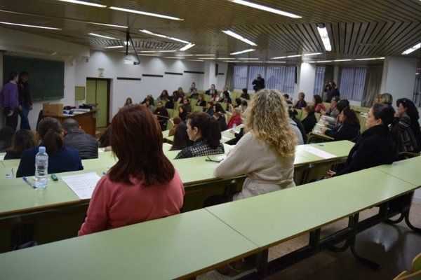 Más de 44.500 personas se examinarán para optar a 1.269 plazas fijas de 20 categorías profesionales del SAS