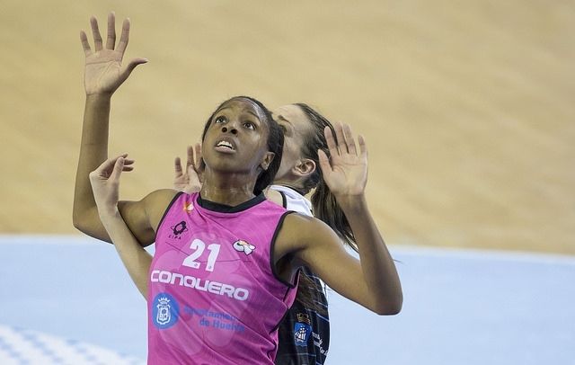 El CB Conquero despacha en un santiamén al Gipuzkoa (59-31) y repetirá final ante Perfumerías Avenida