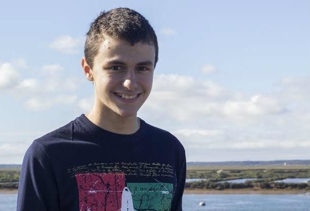 El disco de Roberto Álvarez, un niño onubense de 13 años con autismo, verá la luz el próximo 5 de abril