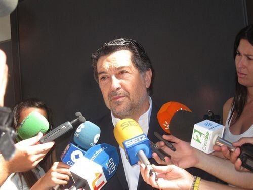 El PSOE asegura que Arenas 'tiene remordimientos' con Huelva porque 'la abandonó cuando era ministro'